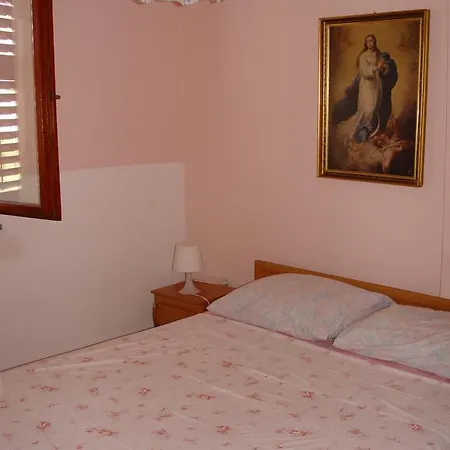 Apartments Jovic Mali Losinj Room photo
