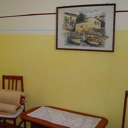 Apartments Jovic Mali Losinj Room photo