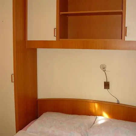 Apartments Jovic Mali Losinj Room photo